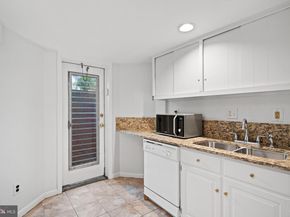 4800 Old Dominion Drive, Arlington VA 22207