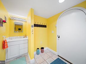 4800 Old Dominion Drive, Arlington VA 22207