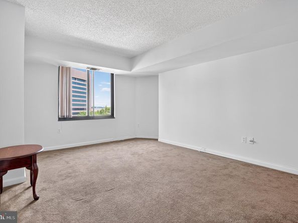 1300 Crystal Drive 1001S, Arlington VA 22202