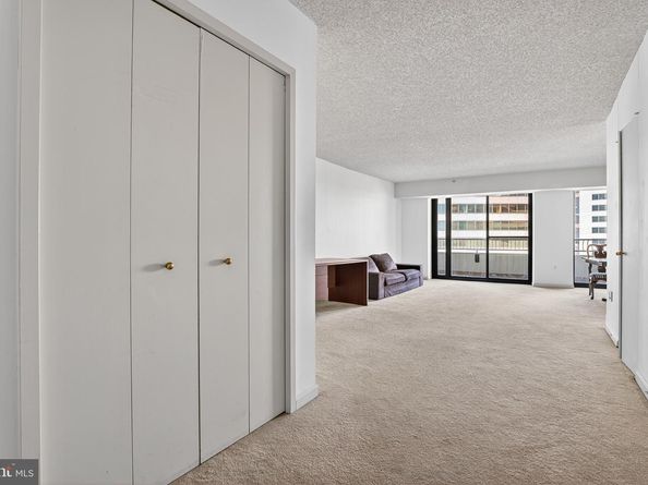1300 Crystal Drive 1001S, Arlington VA 22202