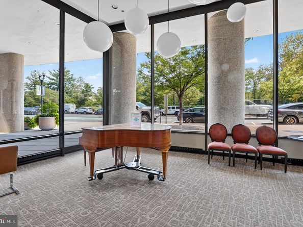 1300 Crystal Drive 1001S, Arlington VA 22202