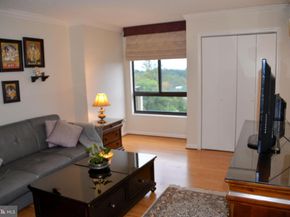 1800 Old Meadow Road 713, Mclean VA 22102
