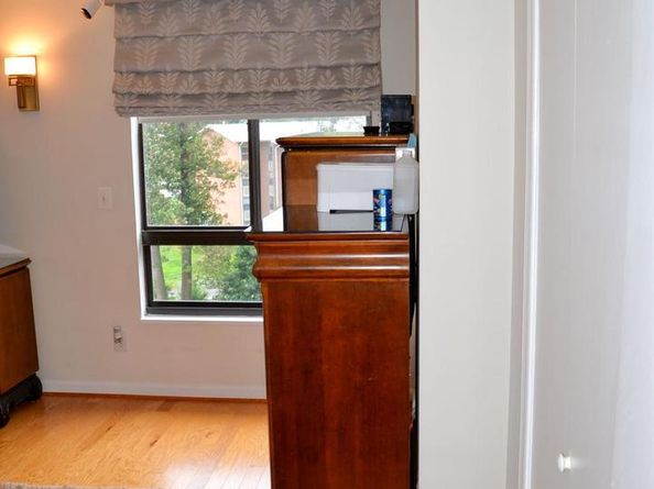 1800 Old Meadow Road 713, Mclean VA 22102