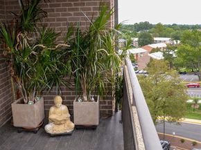 1800 Old Meadow Road 713, Mclean VA 22102