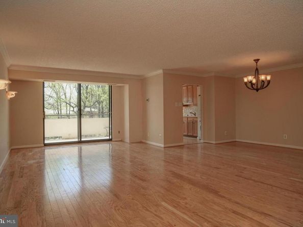 1800 Old Meadow Road 713, Mclean VA 22102