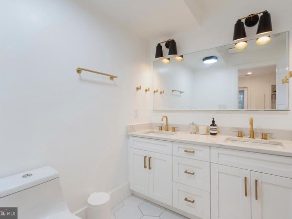1427 West Virginia Avenue NE 1, Washington DC 20002