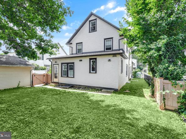 831 Lindale Avenue, Drexel Hill PA 19026