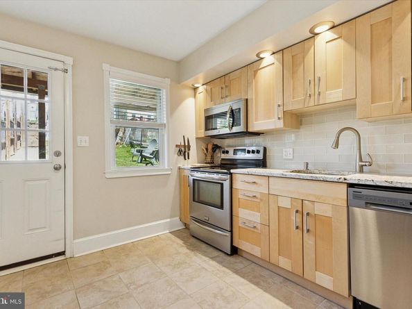 358 E Elm Street, Conshohocken PA 19428