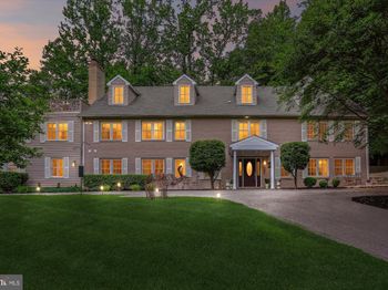 9201 Laurel Oak Drive