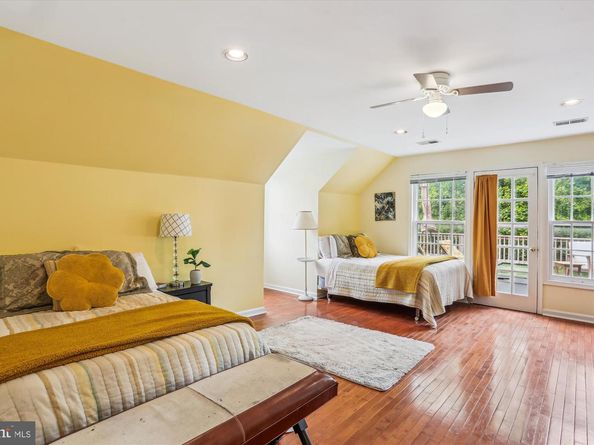 9201 Laurel Oak Drive, Bethesda MD 20817