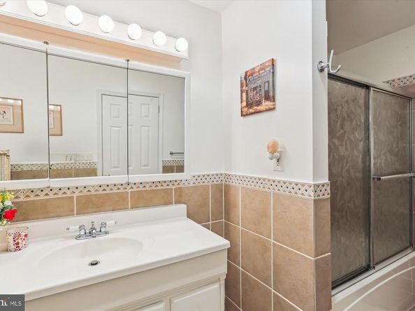 9201 Laurel Oak Drive, Bethesda MD 20817
