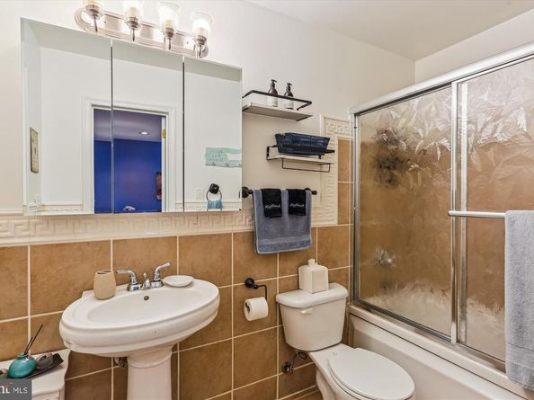 9201 Laurel Oak Drive, Bethesda MD 20817