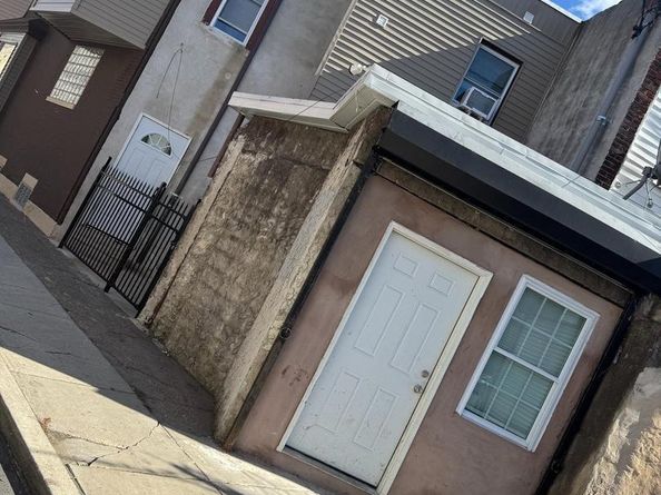 2728 N Sydenham Street, Philadelphia PA 19132