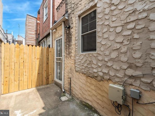 1912 S 9TH Street, Philadelphia PA 19148