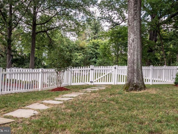 8825 Stolen Moments Terrace, Fairfax VA 22031