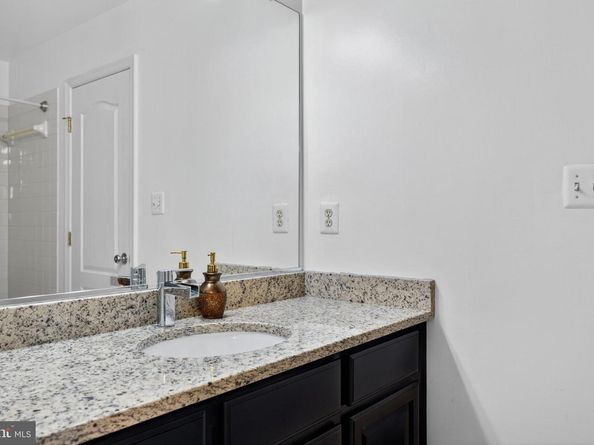 8825 Stolen Moments Terrace, Fairfax VA 22031