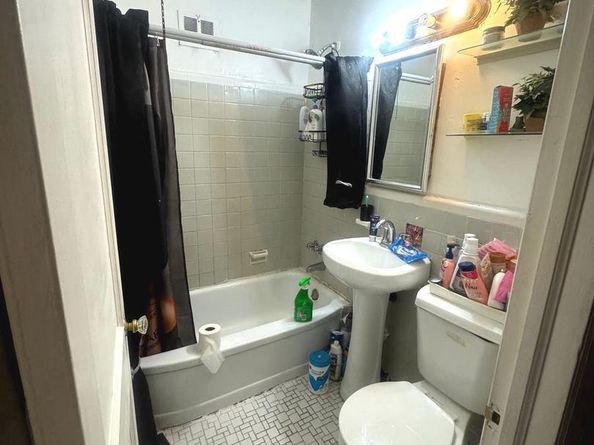 252 Benner Street, Philadelphia PA 19111