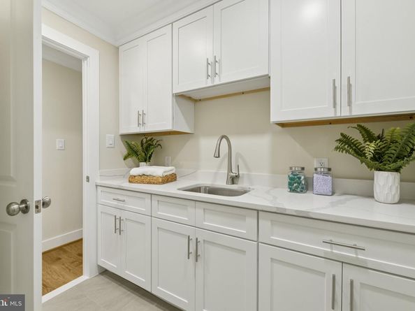 1829 Horseback Trail, Vienna VA 22182