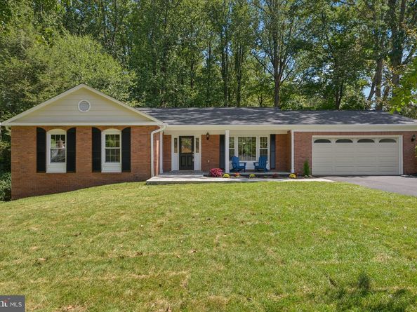 1829 Horseback Trail, Vienna VA 22182