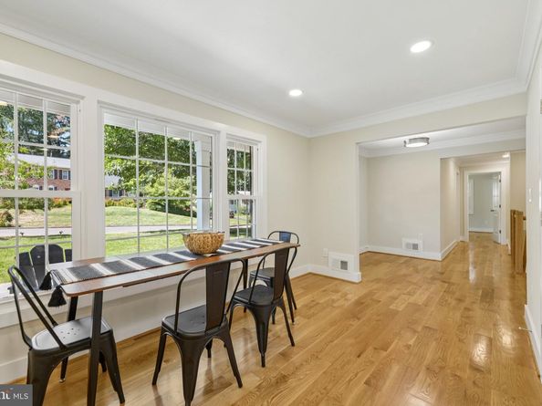 1829 Horseback Trail, Vienna VA 22182