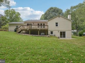 1829 Horseback Trail, Vienna VA 22182