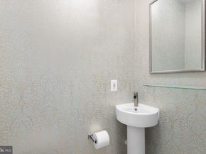 2036 37TH Street NW, Washington DC 20007
