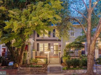2036 37TH Street NW