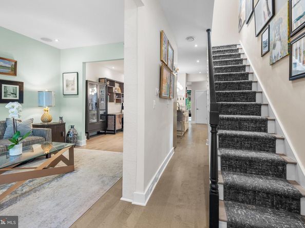 2036 37TH Street NW, Washington DC 20007