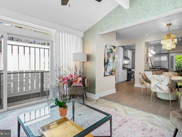 2036 37TH Street NW, Washington DC 20007