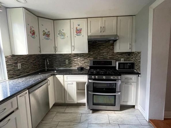 512 Watkins Street, Philadelphia PA 19148