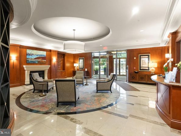8220 Crestwood Heights Drive 1210, Mclean VA 22102