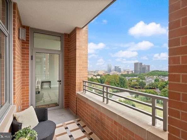 8220 Crestwood Heights Drive 1210, Mclean VA 22102