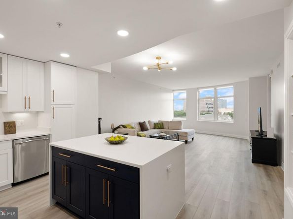 8220 Crestwood Heights Drive 1210, Mclean VA 22102