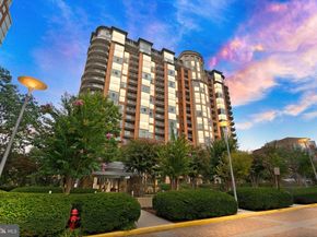 8220 Crestwood Heights Drive 1210, Mclean VA 22102