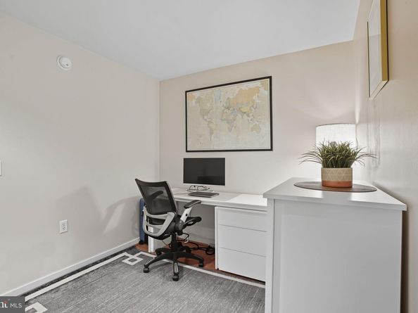 437 New York Avenue NW 222, Washington DC 20001