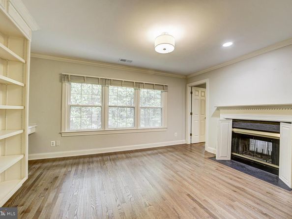 1 Town Gate Court, Bethesda MD 20817