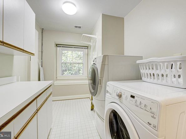1 Town Gate Court, Bethesda MD 20817