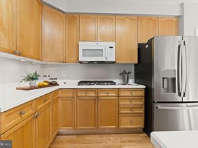 2834 Little Falls Place, Falls Church VA 22042