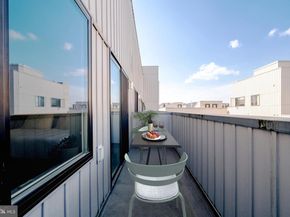 634 N 5TH Street 12, Philadelphia PA 19123