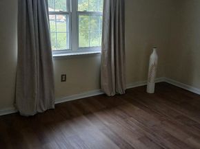 826 South Avenue R8, Secane PA 19018