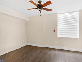 924 S 11TH Street 101, Philadelphia PA 19147