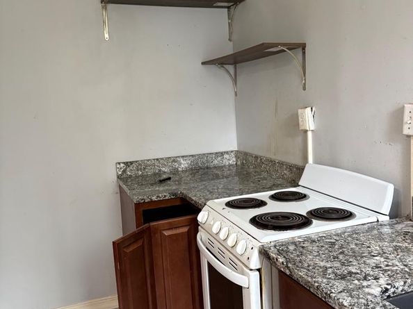 1147 E Price Street, Philadelphia PA 19138