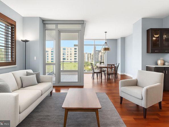 901 N Penn Street F305, Philadelphia PA 19123