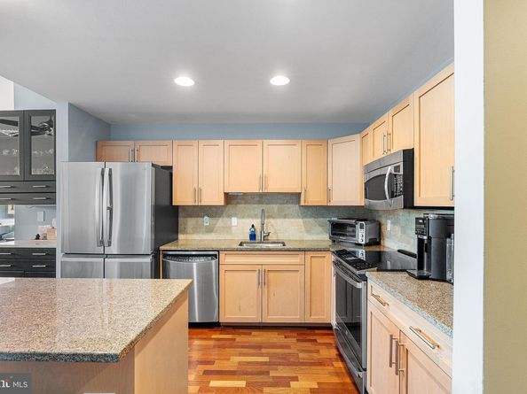 901 N Penn Street F305, Philadelphia PA 19123