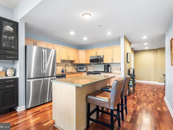 901 N Penn Street F305, Philadelphia PA 19123