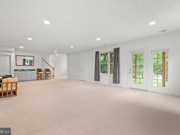 10492 Hunting Hills Place, Oakton VA 22124