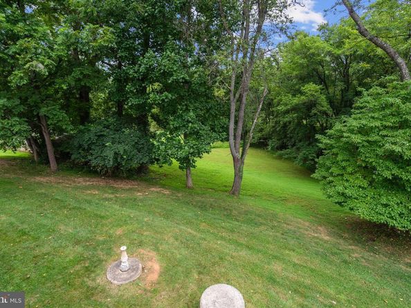 10492 Hunting Hills Place, Oakton VA 22124
