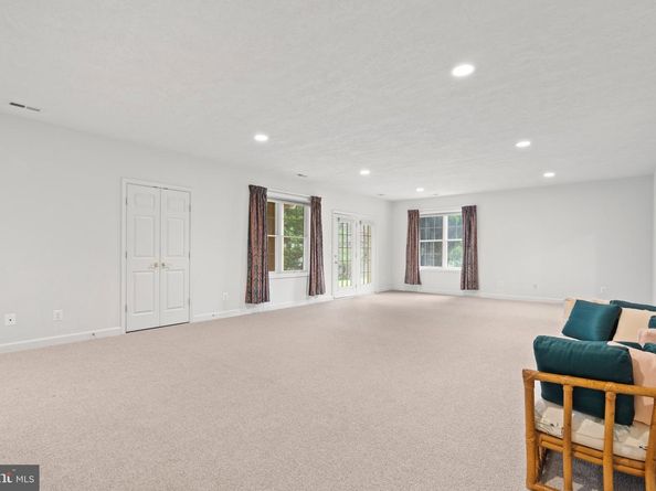 10492 Hunting Hills Place, Oakton VA 22124