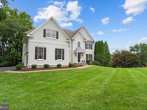 10492 Hunting Hills Place, Oakton VA 22124