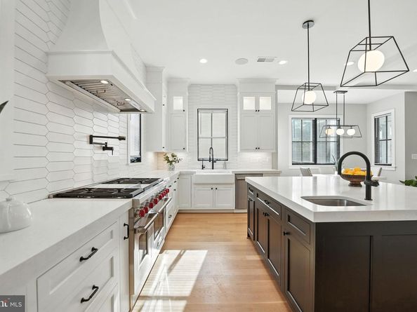 1623 Dempsey Street, Mclean VA 22101